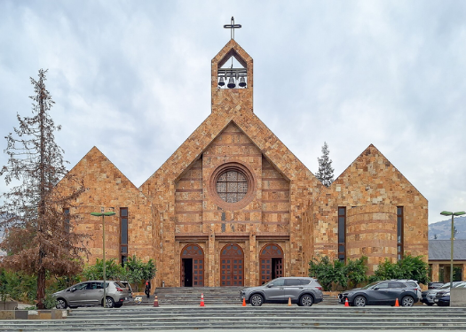 Imagen representativa de la comuna de Lo Barnechea, zona donde MaraSalud brinda atención domiciliaria en Chile